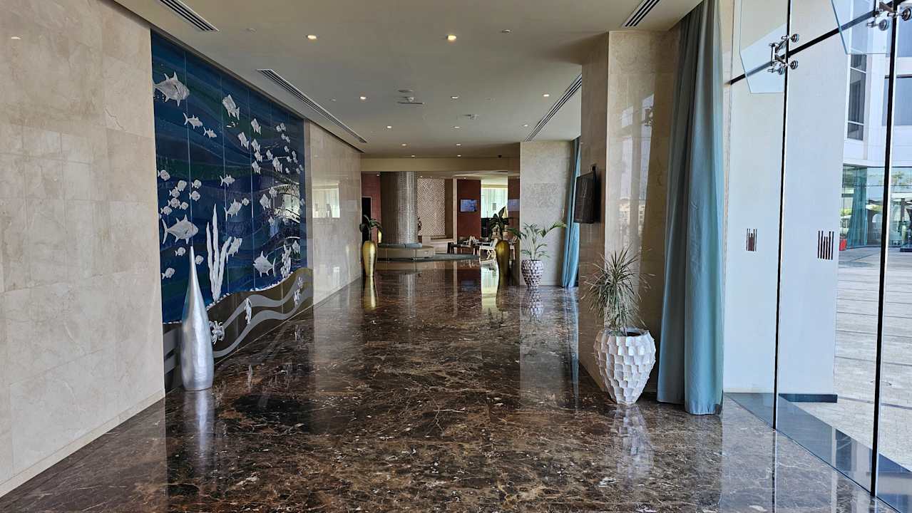 Lobby Grand Millennium Muscat