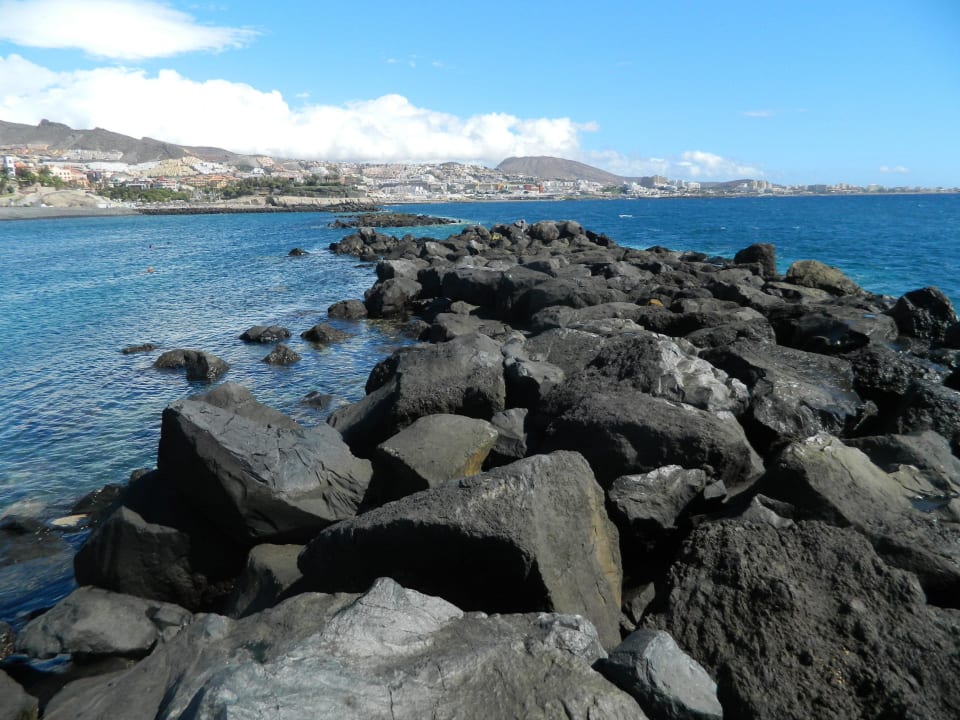 Felsbucht haltet die großen Wellen auf  Hotel Riu Palace Tenerife