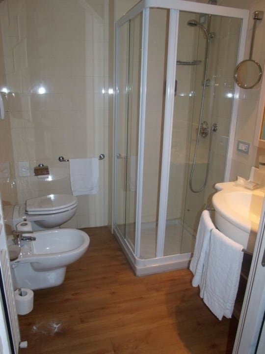 Badezimmer Caravel Bike Hotel