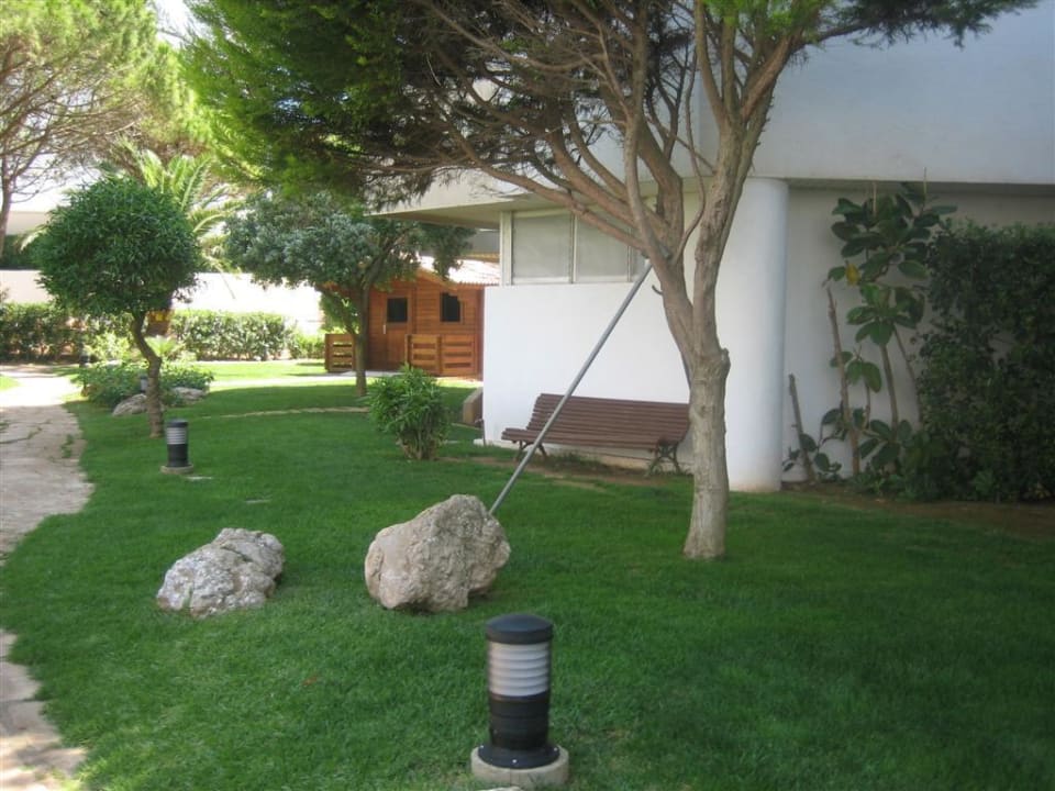 Toller Garten und Spielplatz Hipotels Bahia Grande