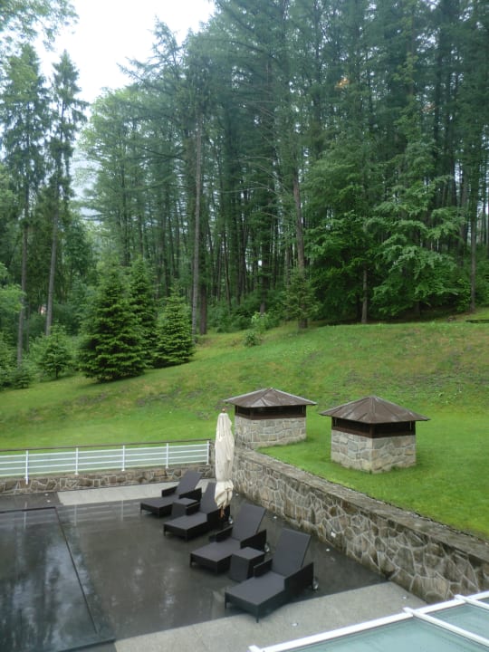 Aus dem Flurfenster Hotel Modrzewie Park