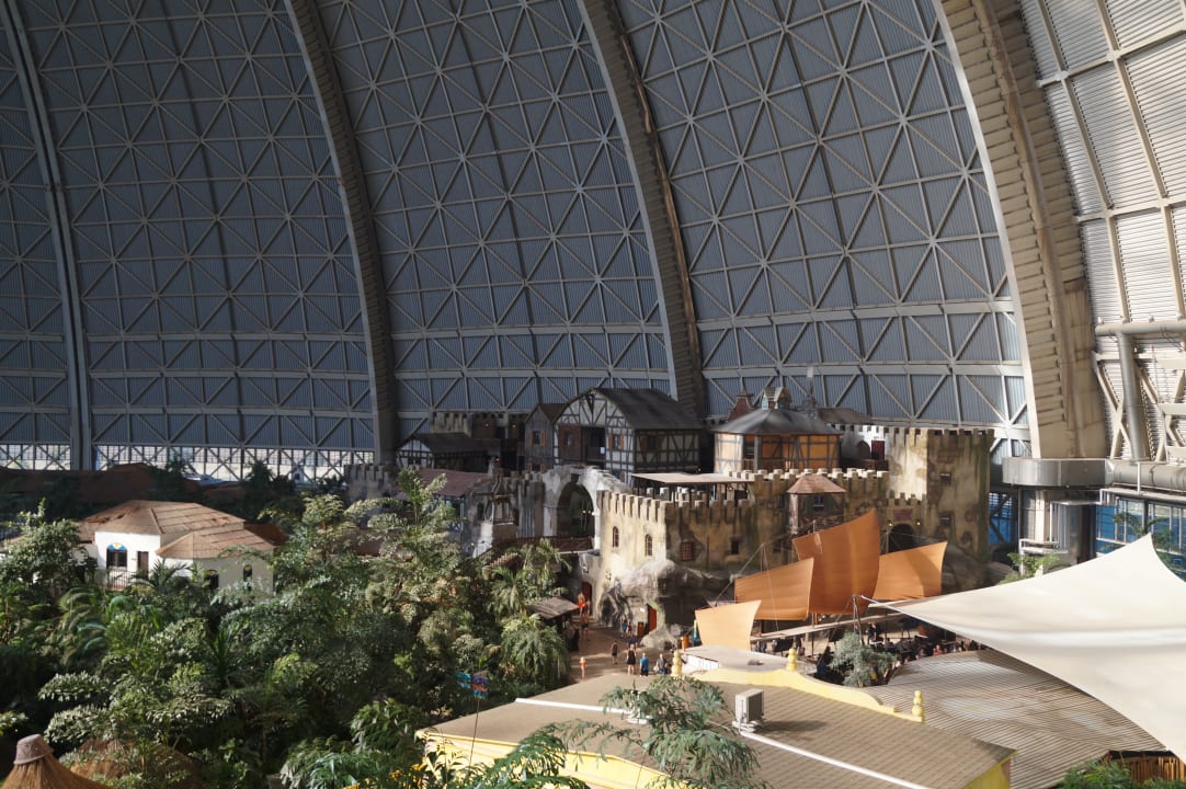 Ausblick Tropical Islands Resort - Zelte
