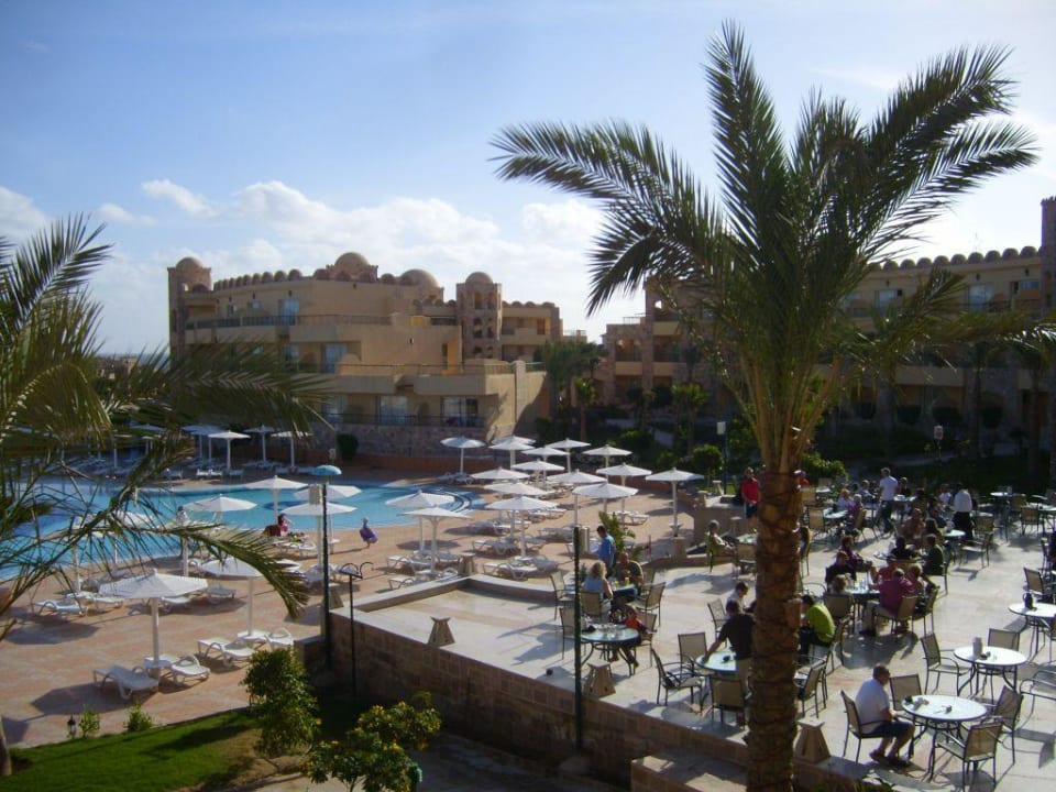 Frühstück auf der Terrasse Utopia Beach Club
