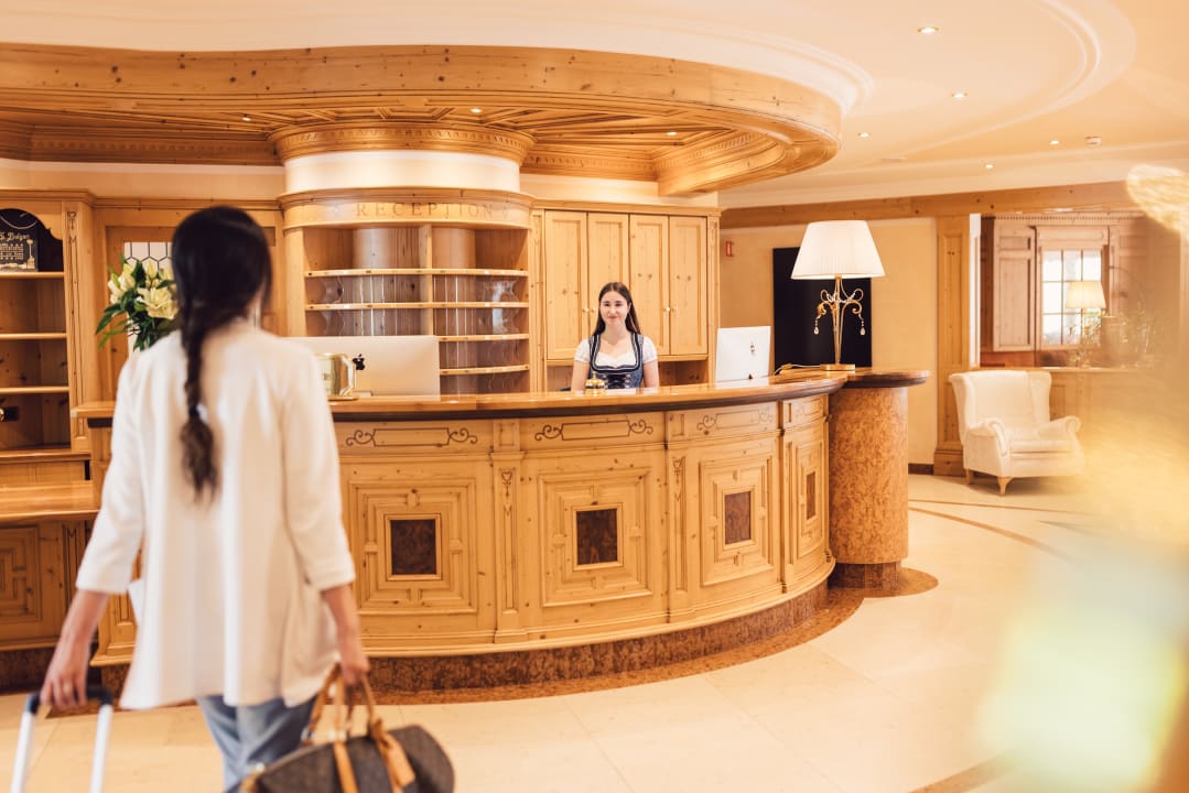 Lobby Alpenpalace Luxury Hideaway & Spa Retreat