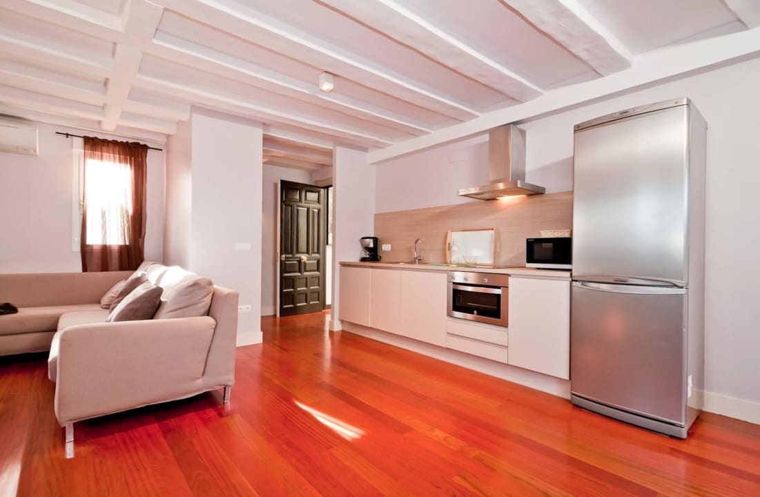 Duplex Three-Bedroom Apartment Madrid SmartRentals Atocha