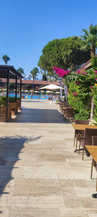 Außenansicht Club Turtas Beach Hotel