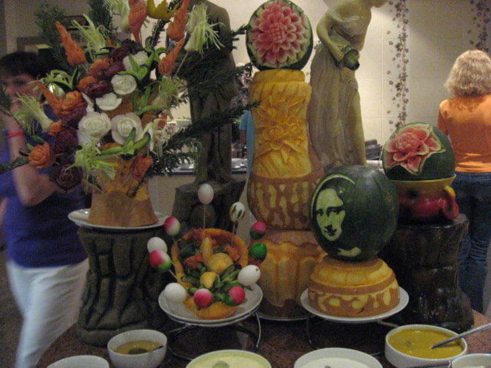 Eines von vielen leckeren Osterbuffets Pickalbatros Palace Resort