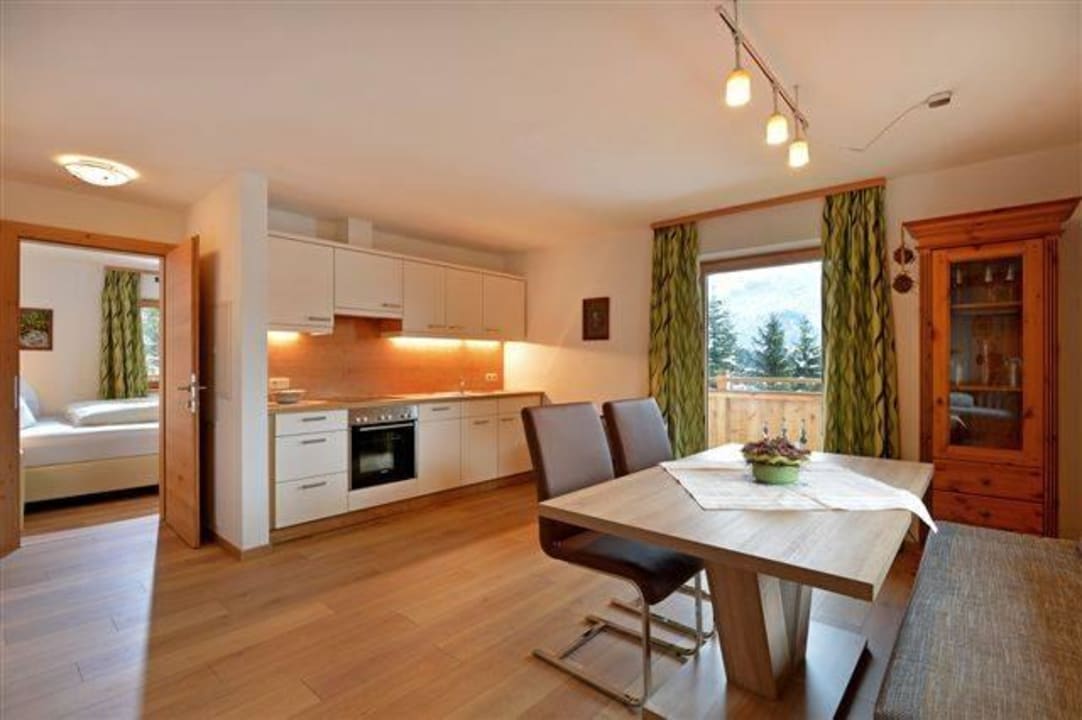 Ferienwohnung Dorfblick Wohnküche Apart Tirol Ferienwohnungen