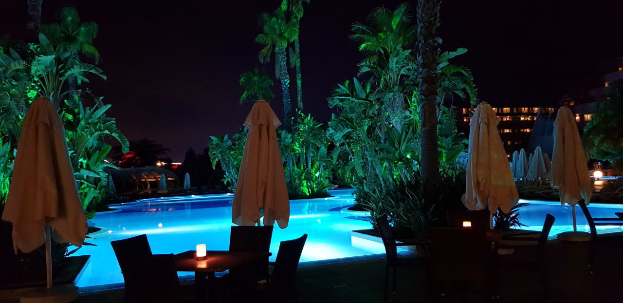 Pool Susesi Luxury Resort