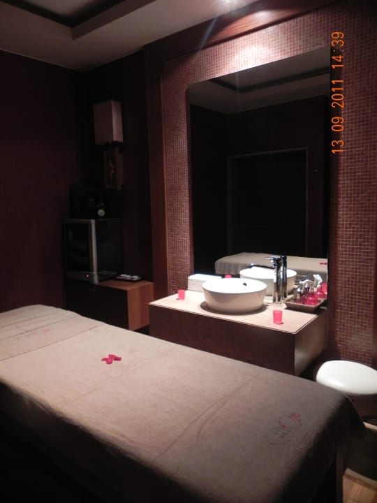 Massage room Ramada Plaza by Wyndham Antalya