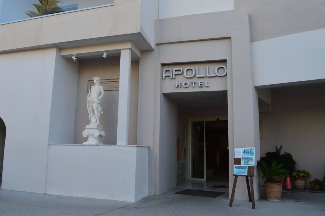 Eingang Apollo I Apollo Hotel I & II