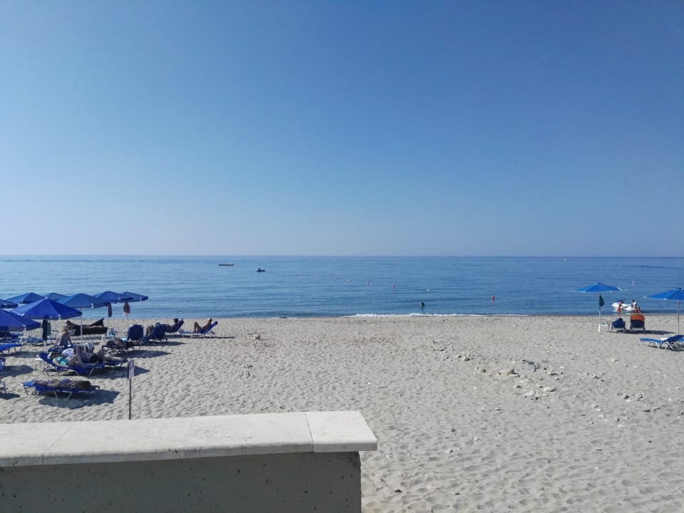 Strand Dimitrios Beach Hotel