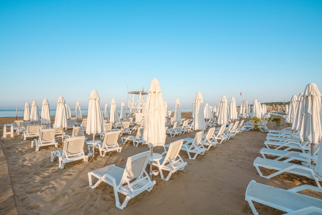 Strand Side Story Resort & Spa