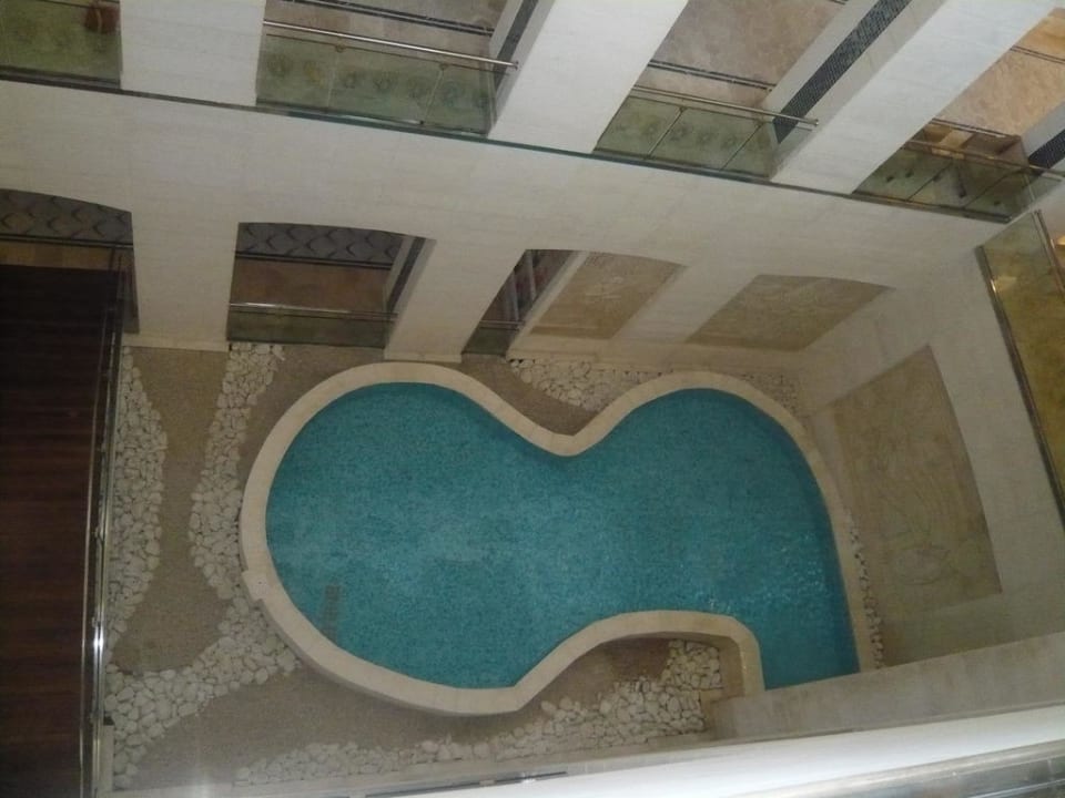 Blick von der Lobby nach unten Horus Paradise Luxury Resort & Club