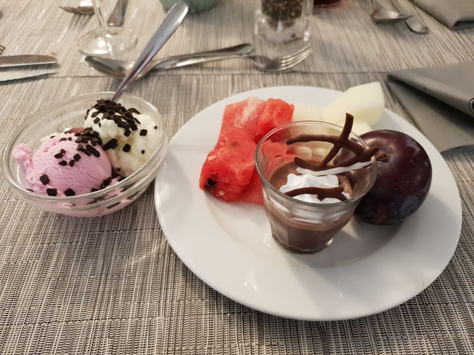 Gastro R2 Lago Playa Park