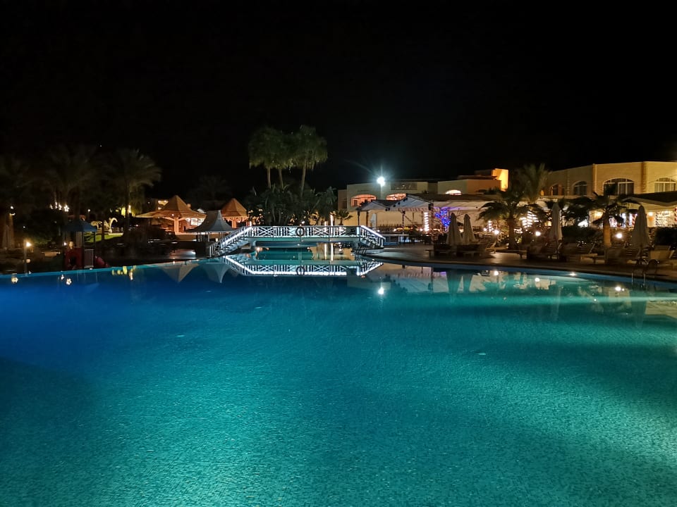 Pool Brayka Bay Resort