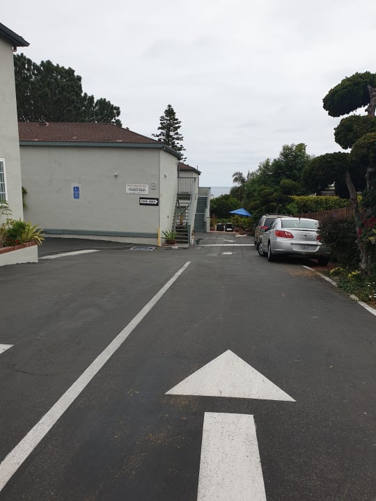 Außenansicht Hotel Crescent Bay Inn