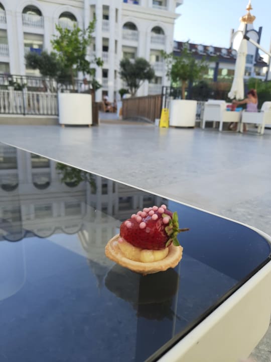 Gastro Side Royal Palace Hotel & Spa