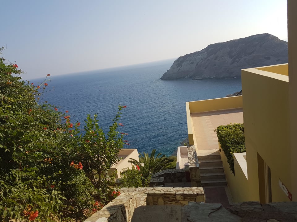 Viele Treppen aber hammergeiler Ausblick  Athina Palace Resort & Spa