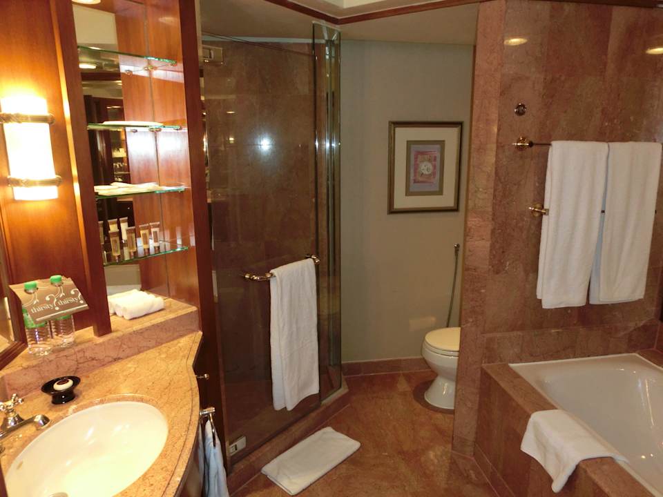 Großes Badezimmer Sheraton Imperial Kuala Lumpur