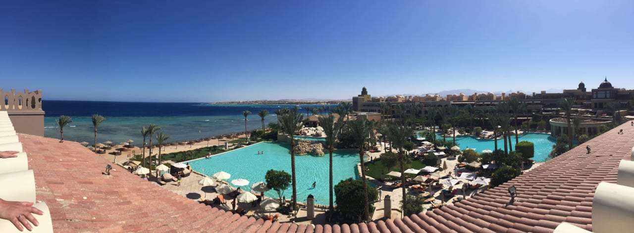 Besichtigung eines noch nicht fertigen Wirpoolzi. Makadi Spa - Adults only