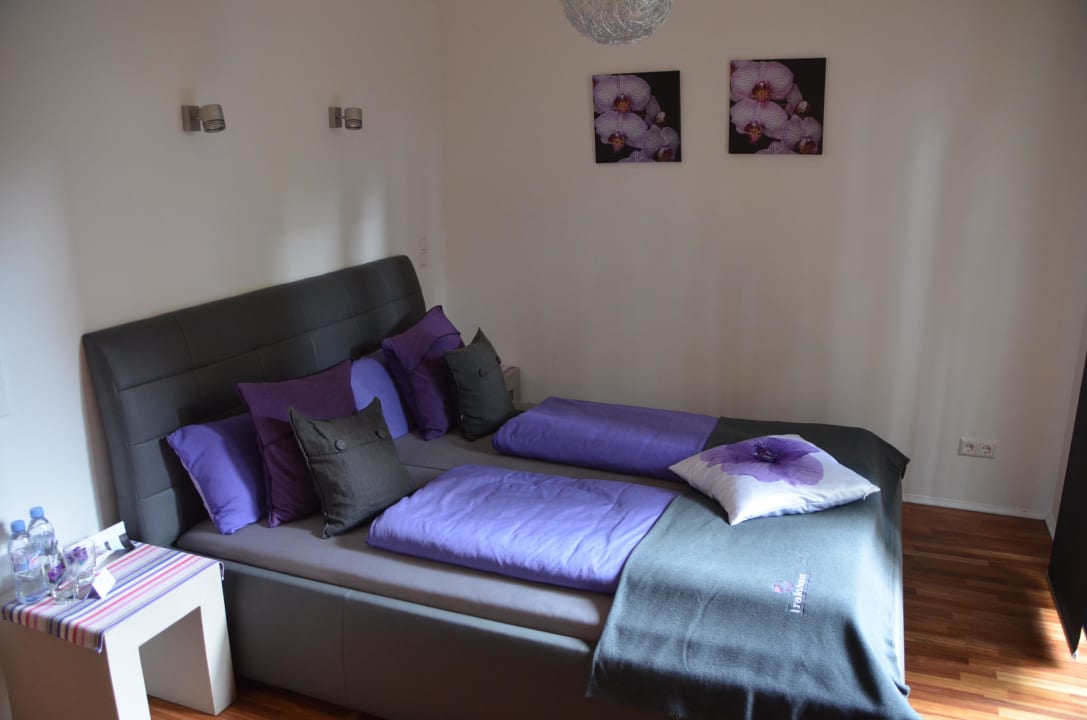 Trafohaus  Hotel Trafohaus am Kaiserbahnhof