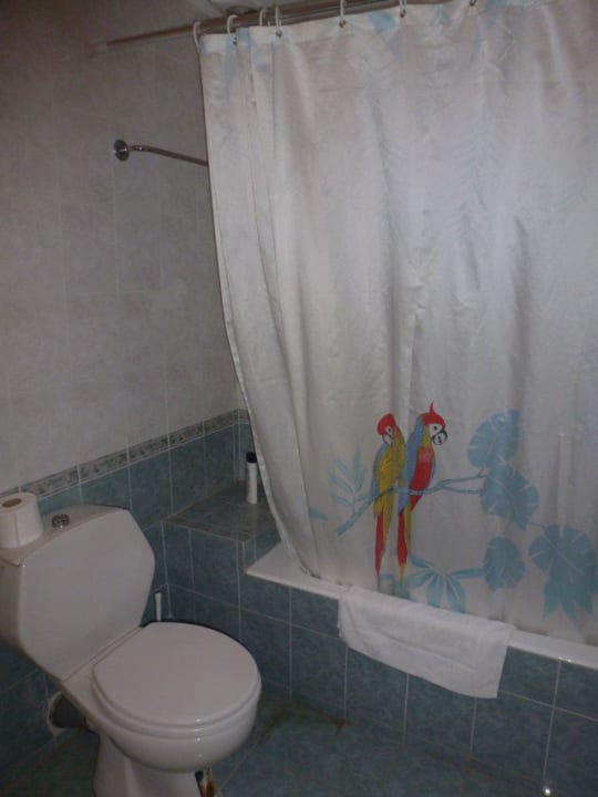 Zimmer Nr. 508, Bad Hotel Alexander House