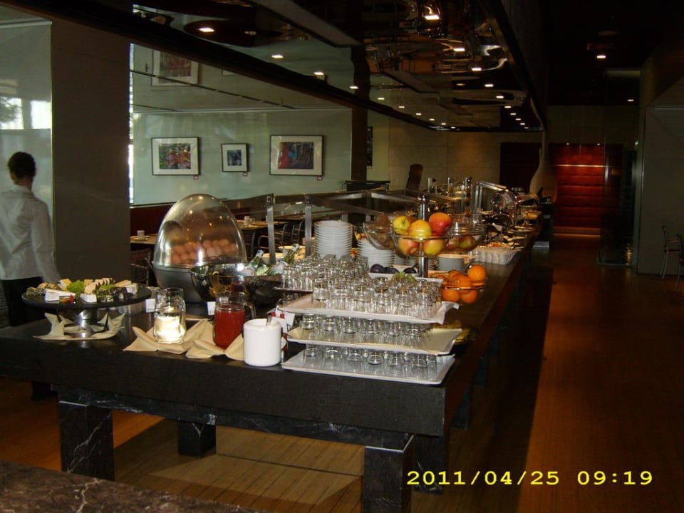 Frühstücksbuffet Radisson Blu Hotel Köln
