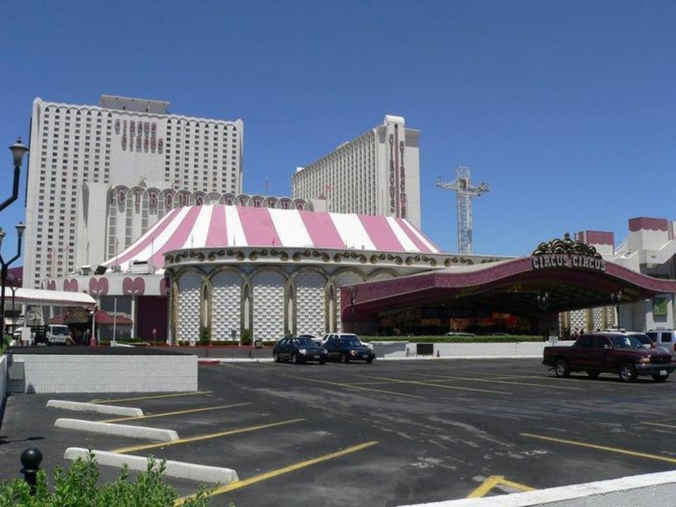 Bei Tag - nicht so spektakulär. Hotel Circus Circus