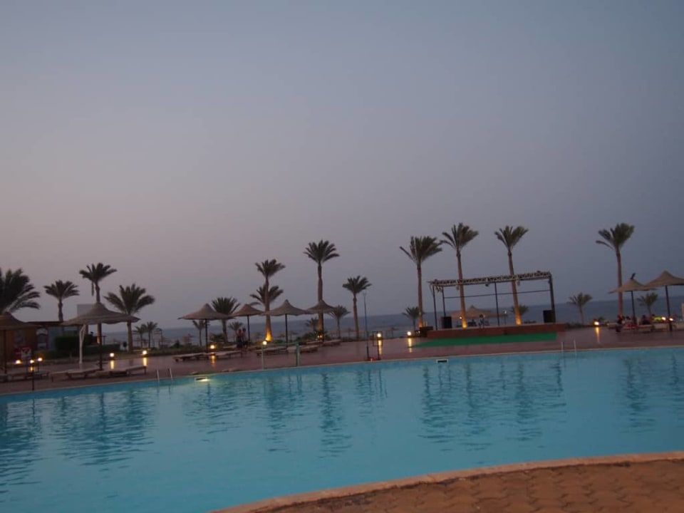 Basen Three Corners Sea Beach Resort