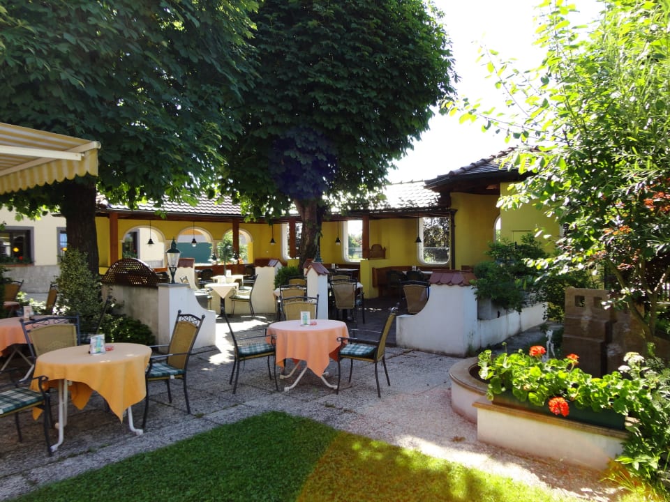 Gartenanlage Hotel Gasthof Stockinger