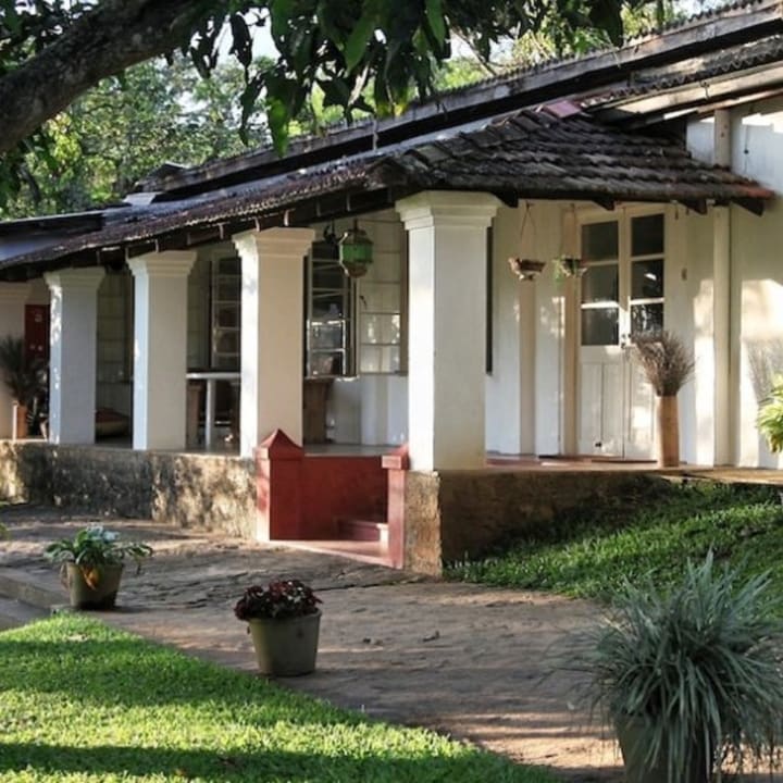 Außenansicht Officers Mess, Kandy