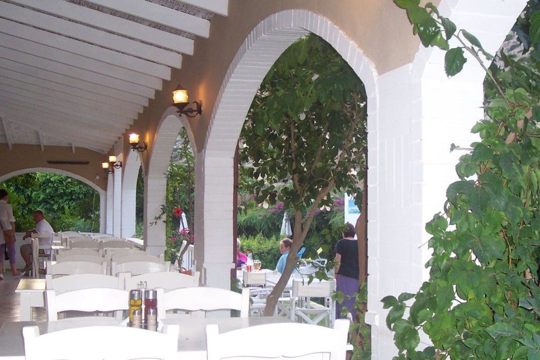 Frühstücksterrasse Matala Valley Village