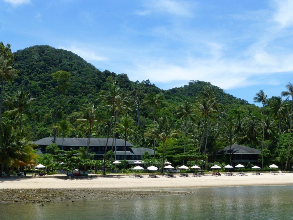 Blick vom Boot aufs Hotel Hotel Mercure Koh Chang Hideaway