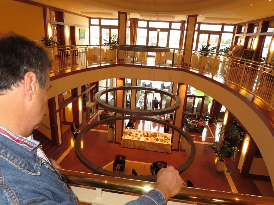 Blick von der ersten Etage ATLANTIC Hotel Wilhelmshaven