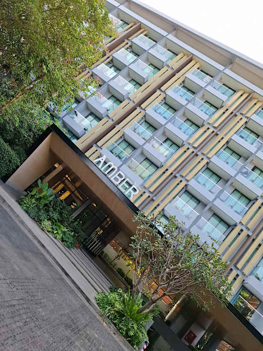 Außenansicht Hotel Amber Pattaya