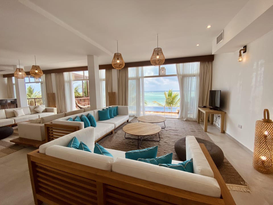 Zimmer Le Mersenne Zanzibar, Autograph Collection