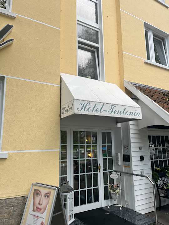 Außenansicht Hotel Teutonia