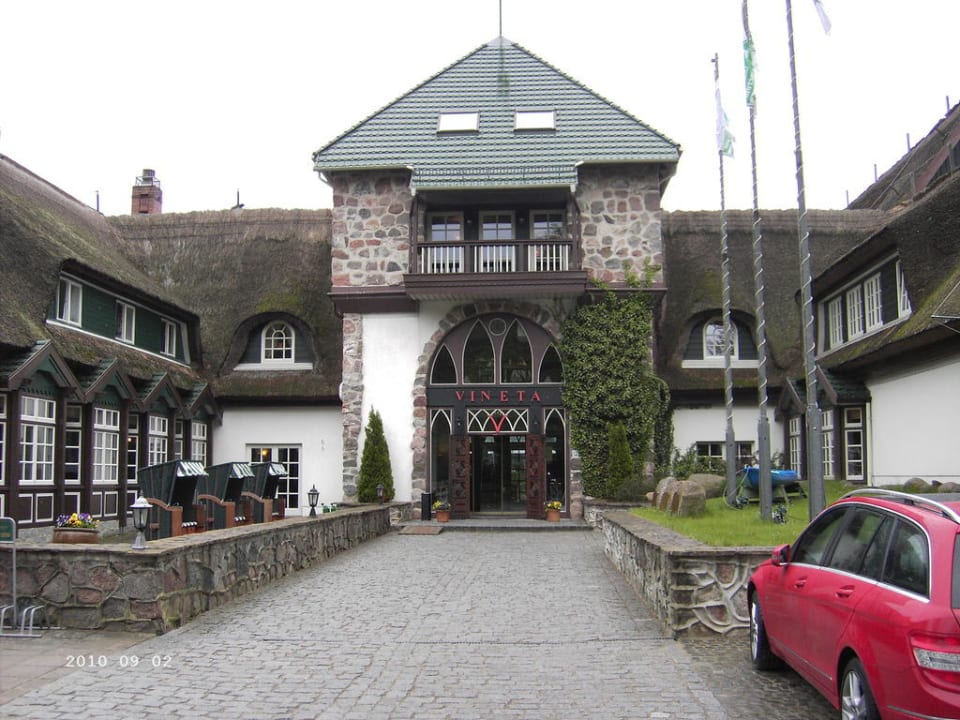 Eingang zum Hotel Meeressterne Hotel Forsthaus Damerow
