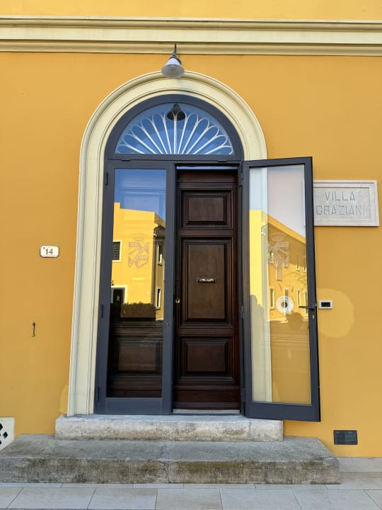 Lobby Hotel Villa Graziani