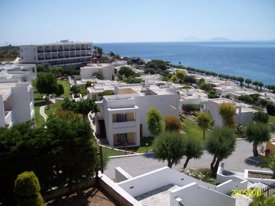 Blick über die gesamte Anlage Dimitra Beach Hotel & Suites