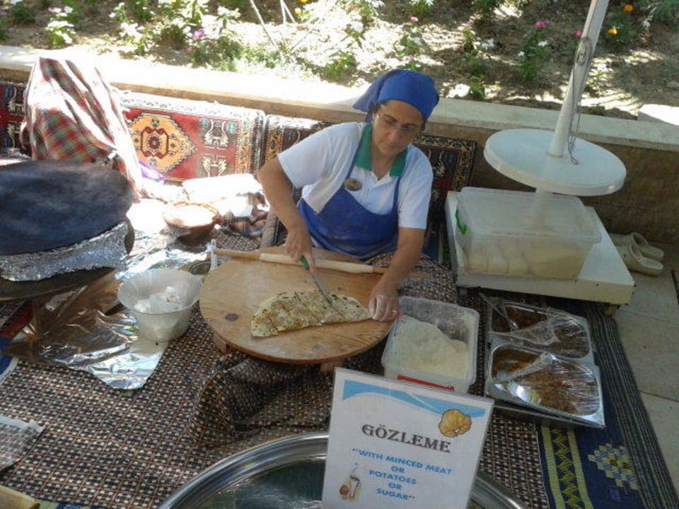 Lecker Brot mit Hackfleisch Can Garden Resort