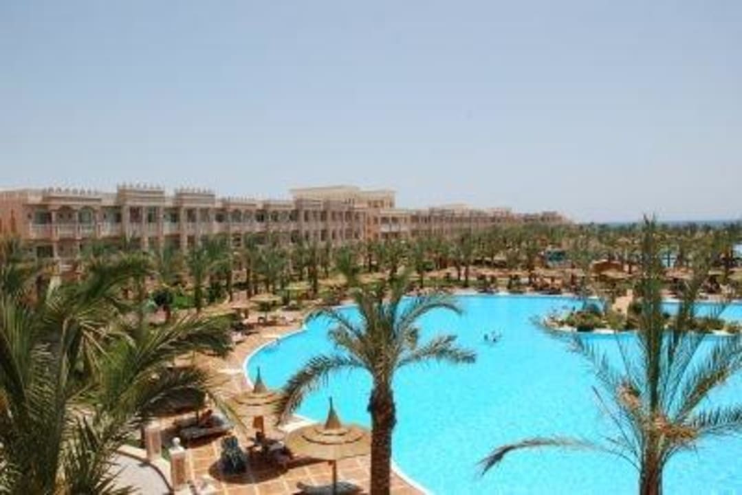 Poolanlage bei Tag Pickalbatros Palace Resort