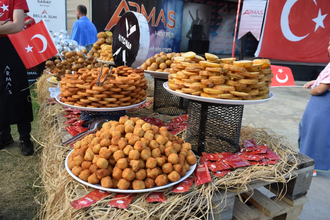 Gastro Armas Gül Beach