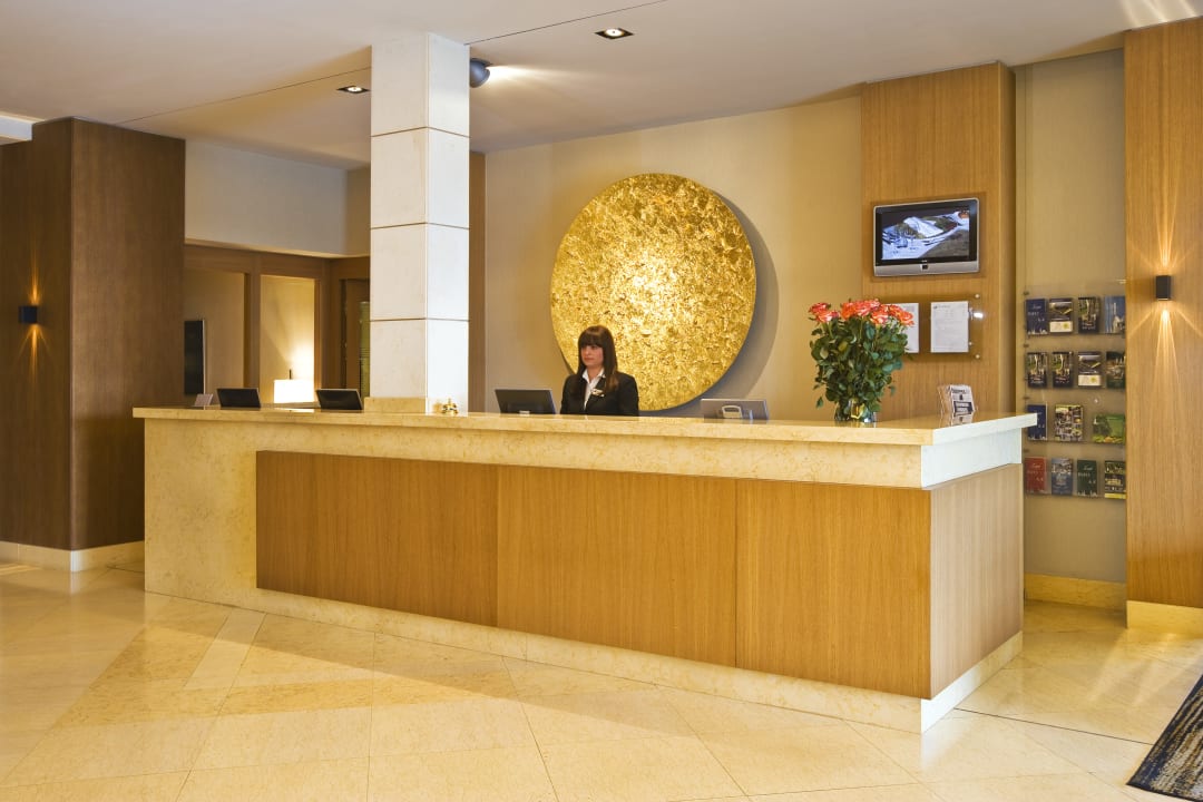 Lobby Hotel International by Maistra City Vibes