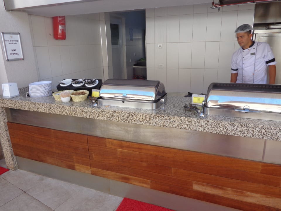Büffet am Poolsnacks Grand Park Lara Hotel