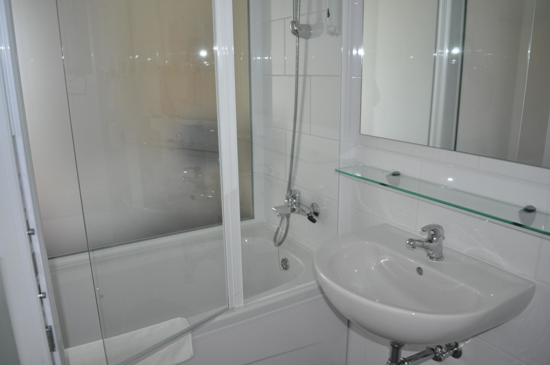 Junior Suite Bad mit Wanne Waterman Svpetrvs  Resort