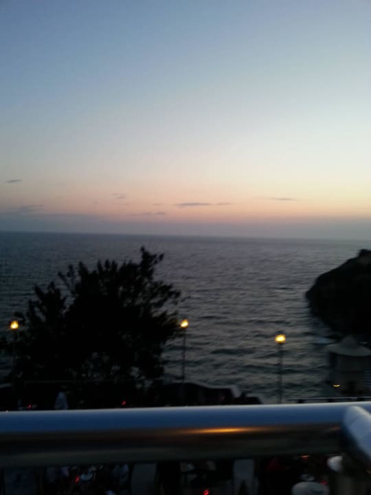 Super Ladonia Hotels Adakule