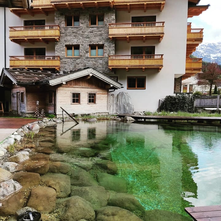 Außenansicht Verwöhnhotel Kristall