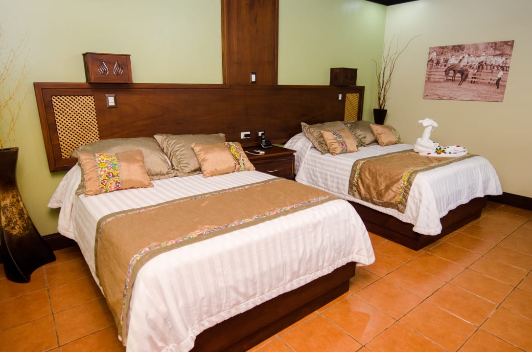 Zimmer Volcano Lodge, Hotel & Thermal Experience